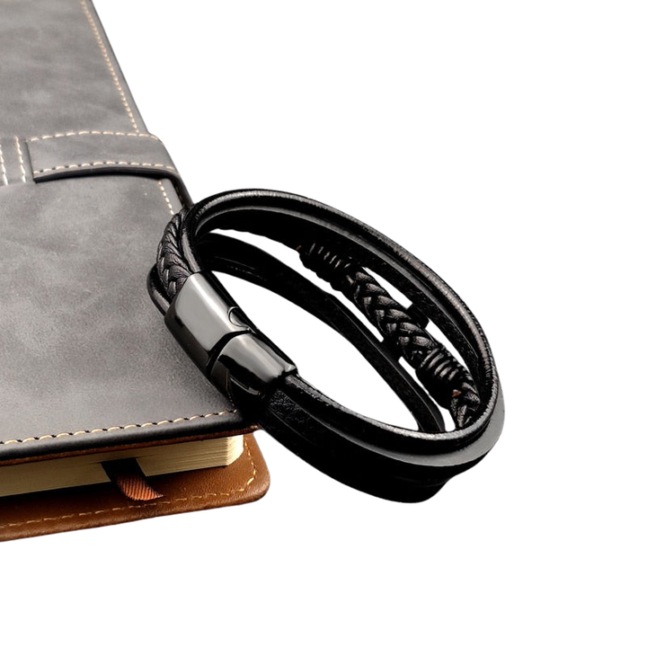 Armband met kruisaccent – geschikt voor formeel en dagelijks gebruik