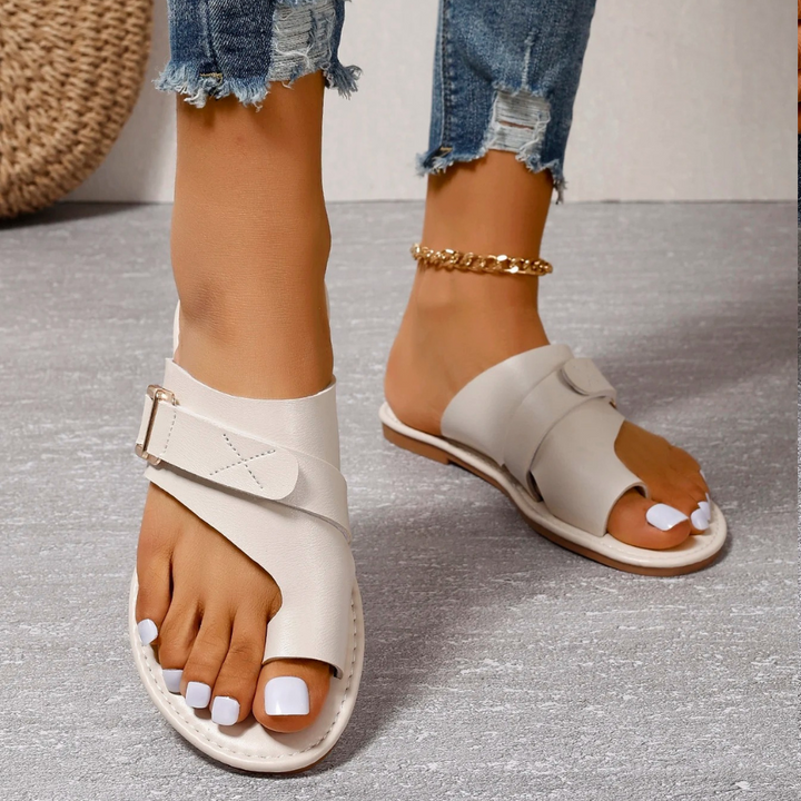 Dames sandalen met minimalistisch ontwerp en verstelbare band