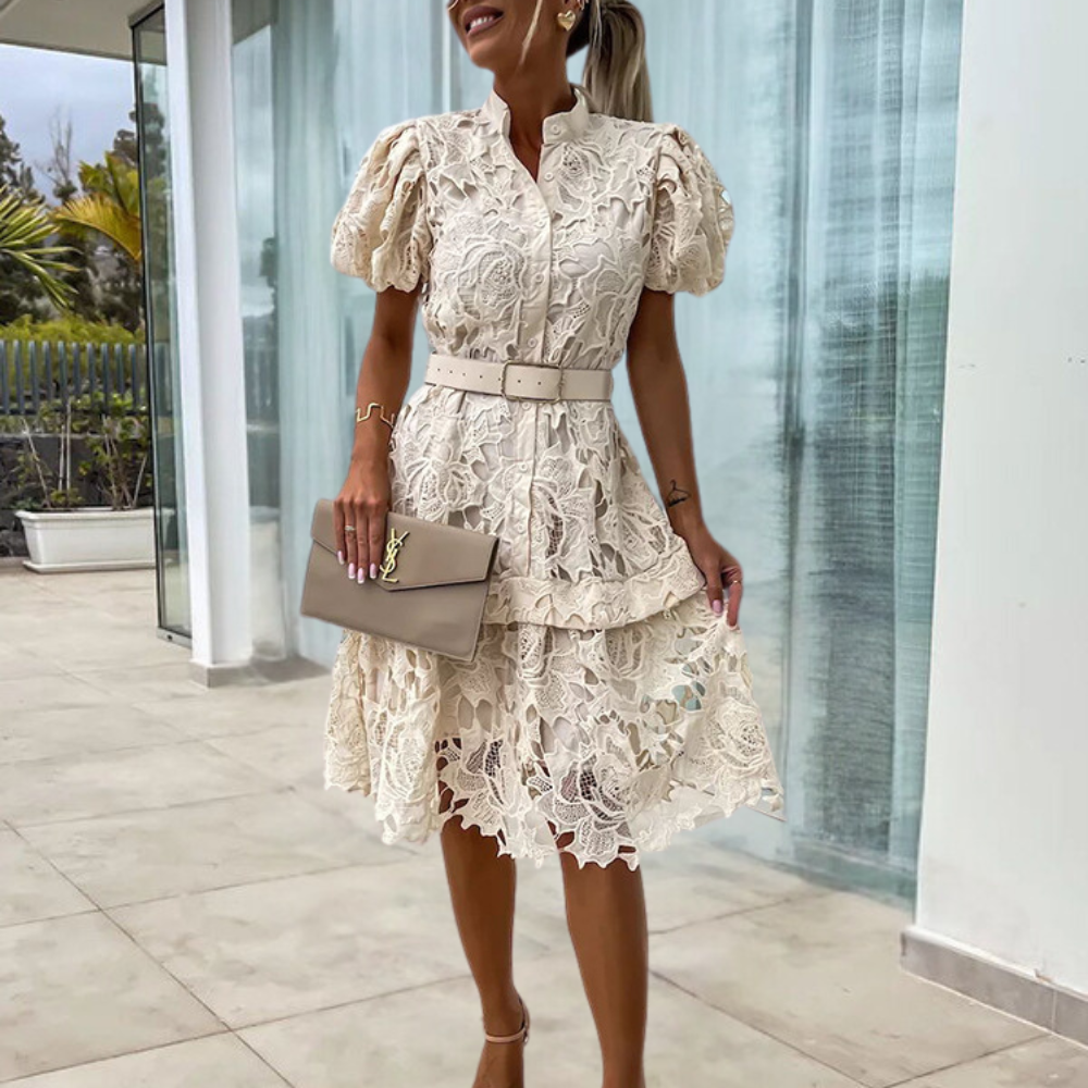 Dames midi-jurk met pofmouwen, ceintuur en kantdetails