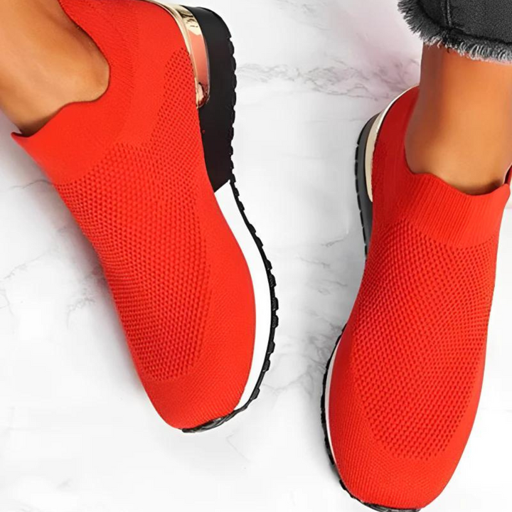 Dames slip-on sneakers met minimalistisch ontwerp en flexibele zool