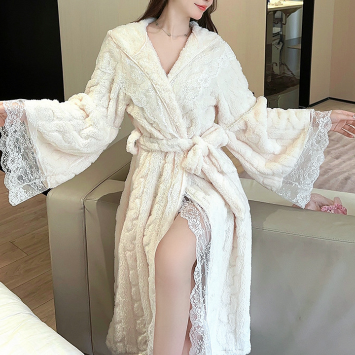 Cosmina - Elegante damesloungewear met capuchon