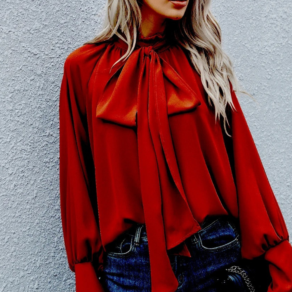 Damesblouse met strikdetail en rechte mouwen