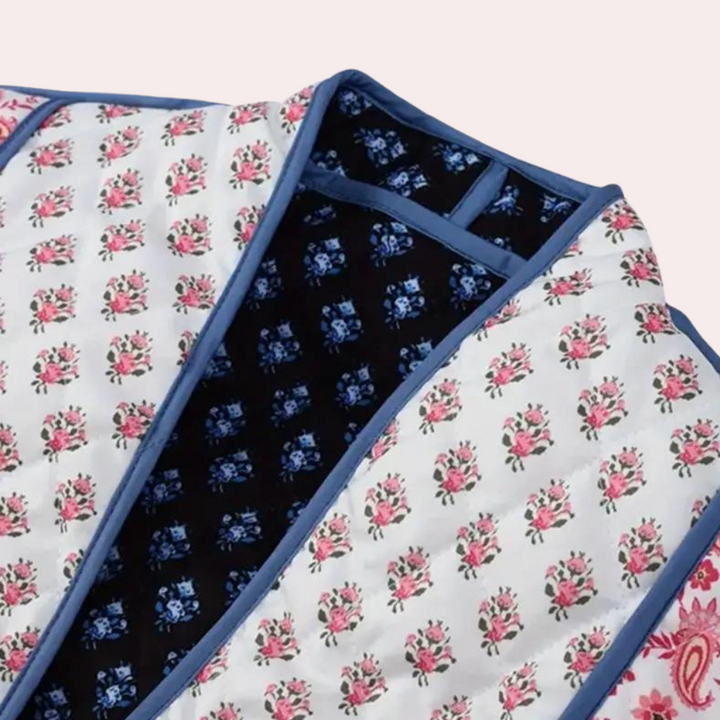 Damesjasje met bloemenprint en getailleerde pasvorm