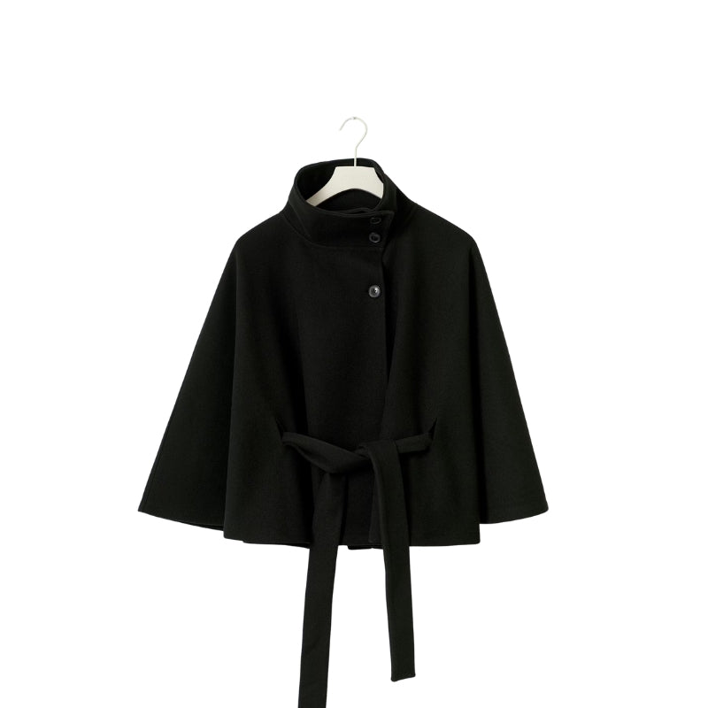 Damesjas met hoge kraag en knoopsluiting