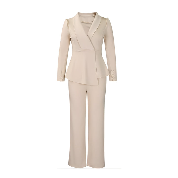 Damespak met peplumjasje en sjaalkraag