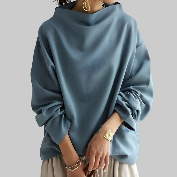 Dames trui met hoge kraag en wijde mouwen