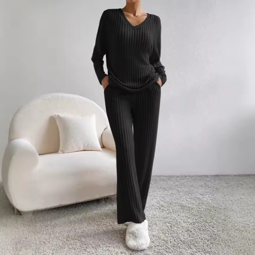 Geribbelde loungeset voor dames met V-hals top en lange broek