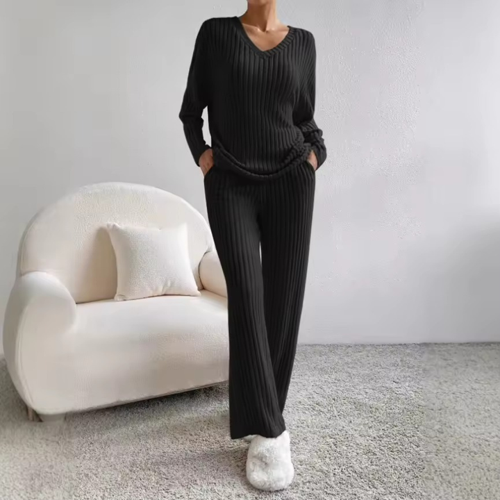 Geribbelde loungeset voor dames met V-hals top en lange broek