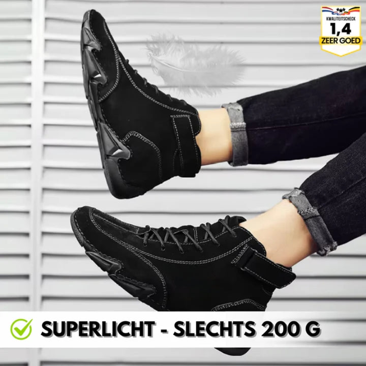 Gevoerde enkellaarzen met vetersluiting