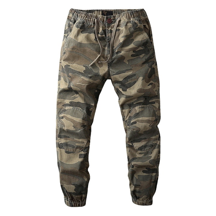 Herenbroek met legerpatroon en kniestukken