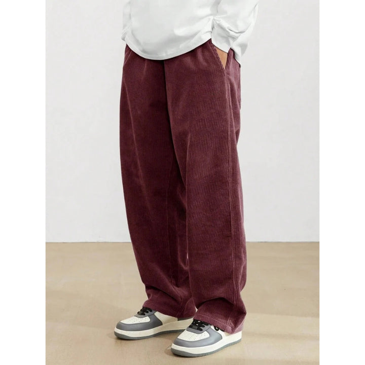 Herenbroek met wijde pijpen en plooien