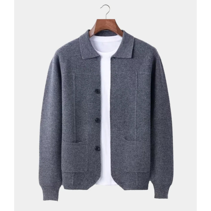 Herenvest met kraag en zakken aan de voorkant