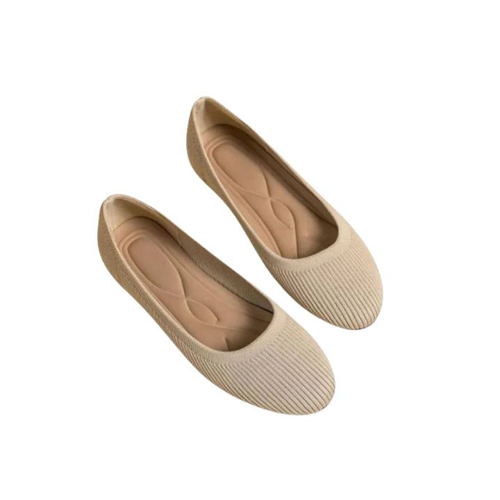 Instapschoenen met ronde neus en vlakke zool