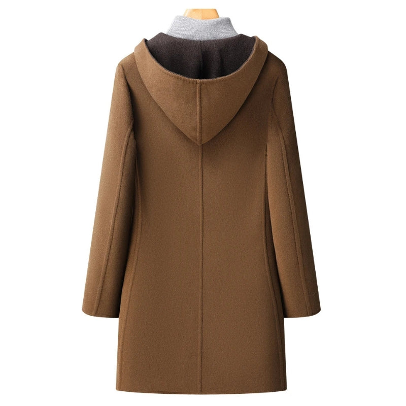 Jas met capuchon en twee knopen voor heren