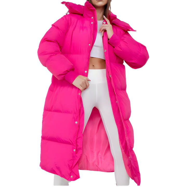 Lange damesjas met gewatteerde panelen en drukknopen