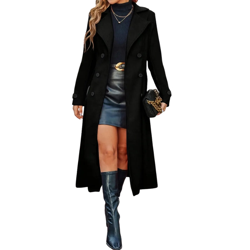 Lange damesjas met rijen knopen en kraag