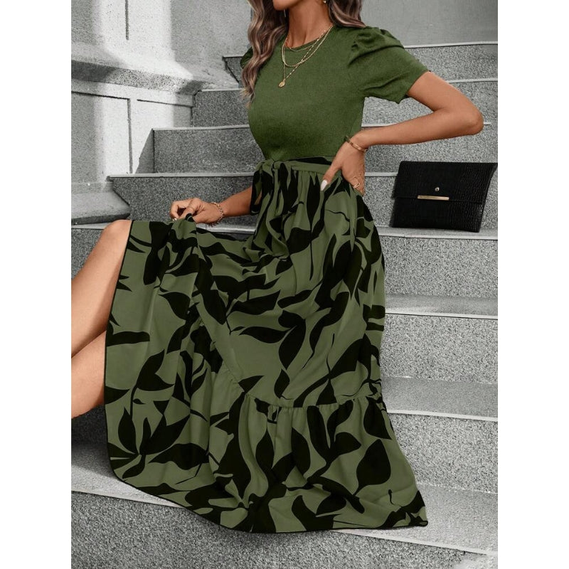 Maxi jurk met bloemenmotief en korte pofmouwen