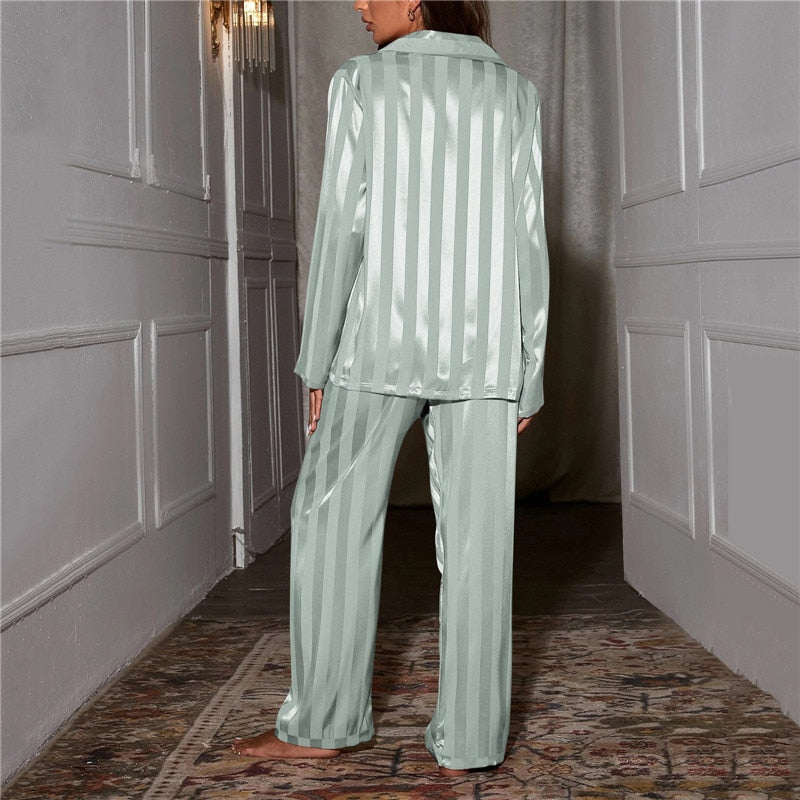 Dames satijnen pyjama set met lange mouwen top en broek